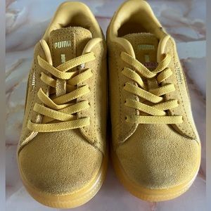 Puma Suede Haribo FL Yellow Toddler shoe size 8C *Used*